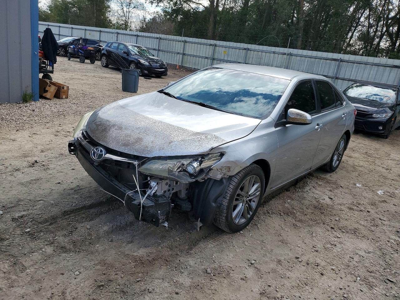 2015 TOYOTA CAMRY
