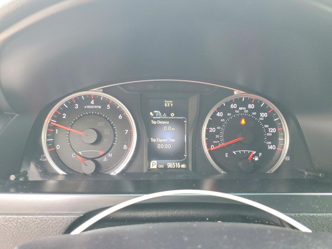 2015 TOYOTA CAMRY LE photo 9