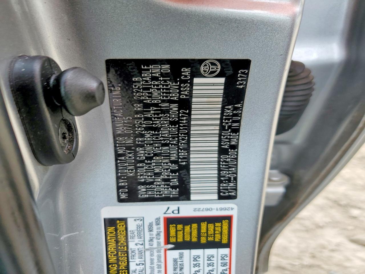 2015 TOYOTA CAMRY LE photo 13
