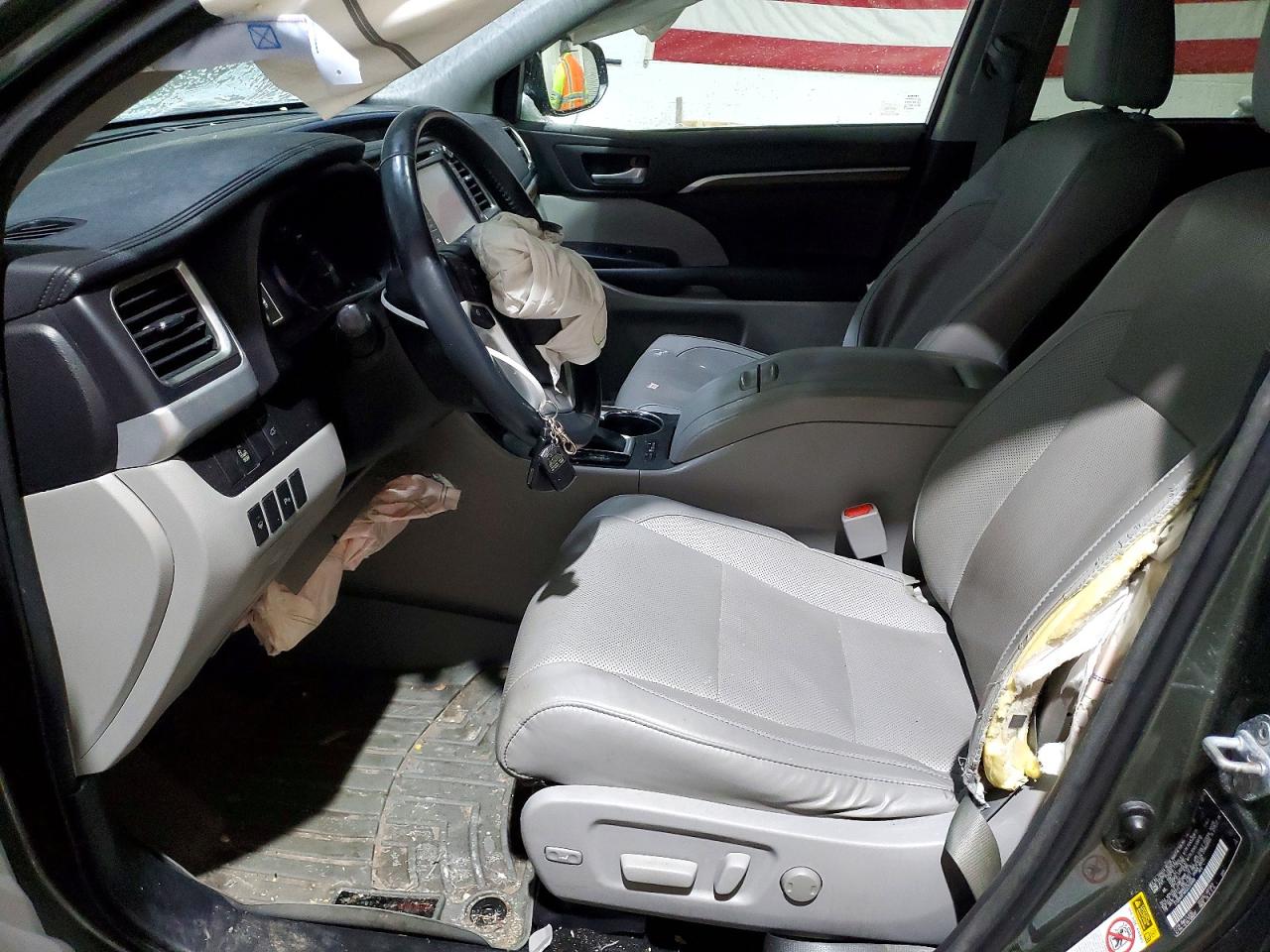 2016 TOYOTA HIGHLANDER LIMITED photo 7