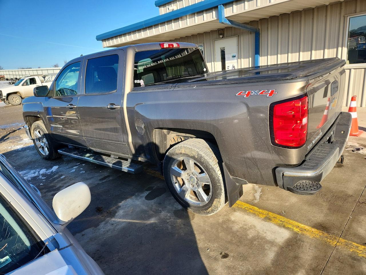2015 CHEVROLET SILVERADO K1500 LT photo 4