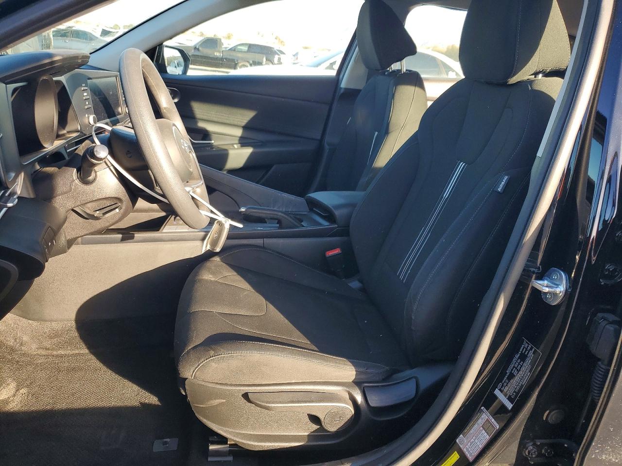 2022 HYUNDAI ELANTRA SEL photo 19