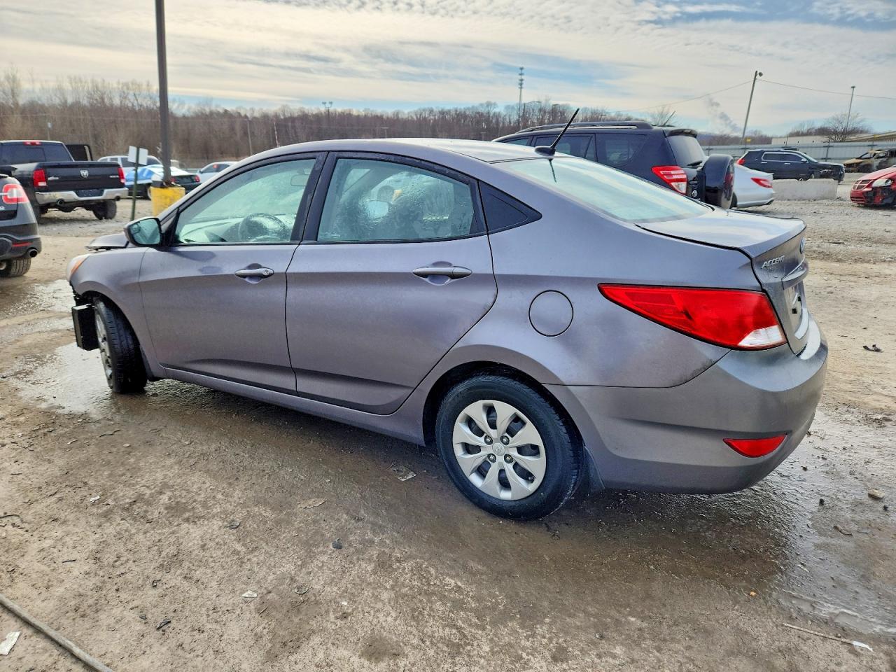 2016 HYUNDAI ACCENT SE photo 4