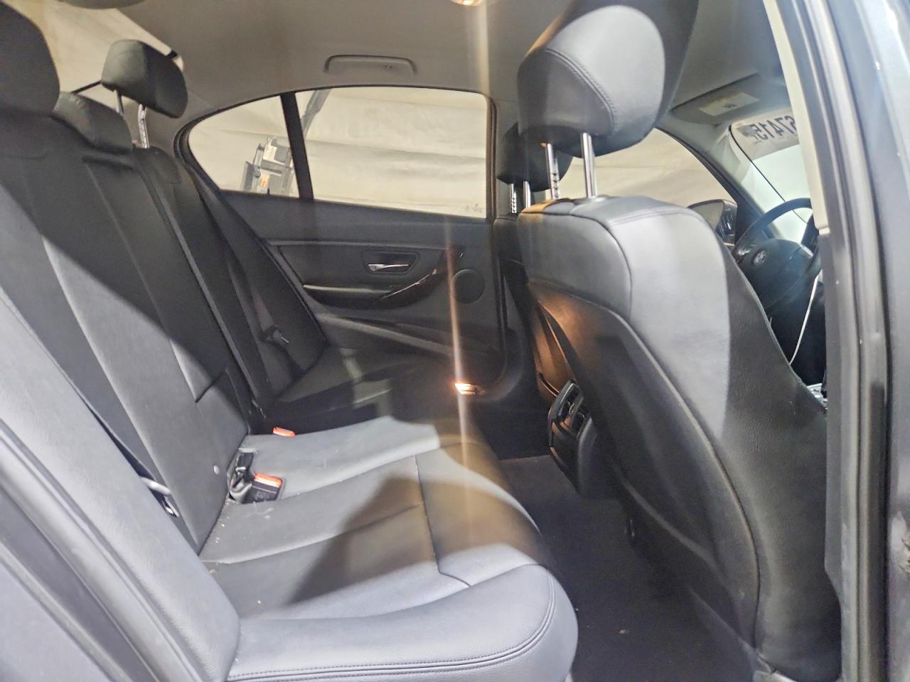 2016 BMW 320 XI photo 19