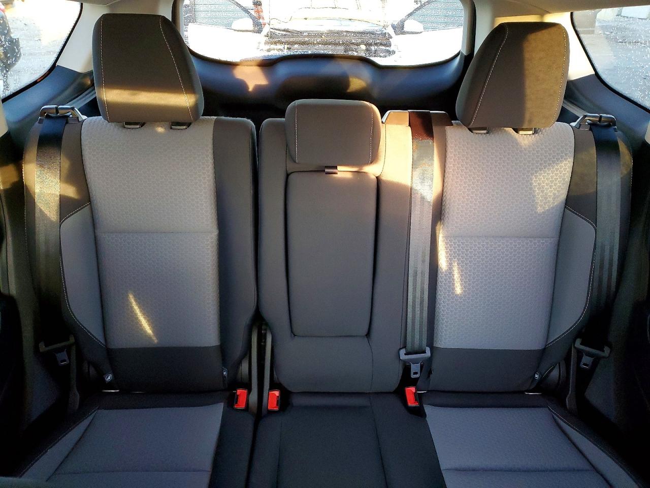 2017 FORD ESCAPE SE photo 19