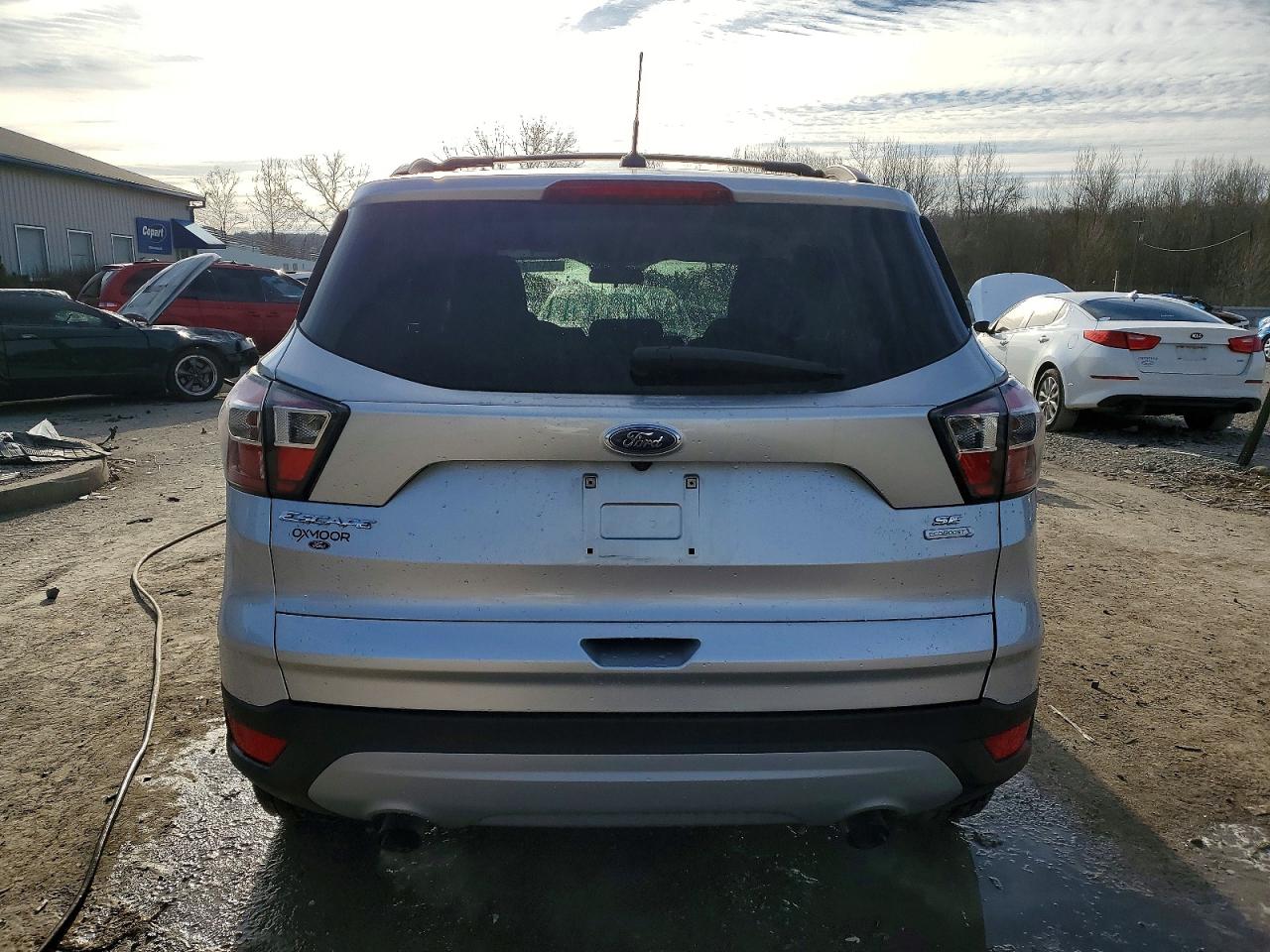 2017 FORD ESCAPE SE photo 11