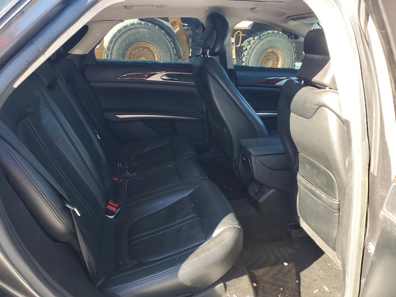 2015 LINCOLN MKZ photo 19