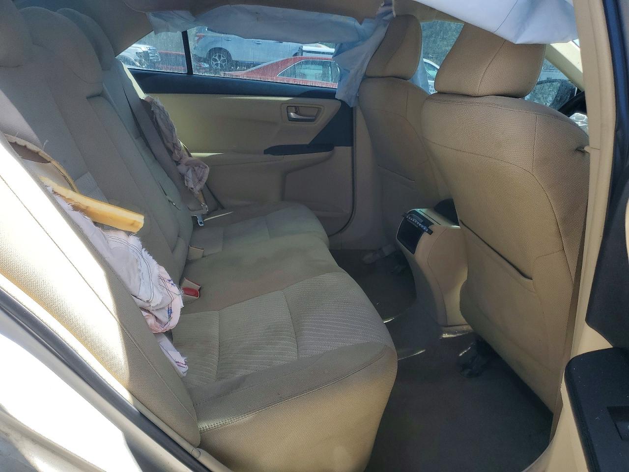 2017 TOYOTA CAMRY LE photo 10