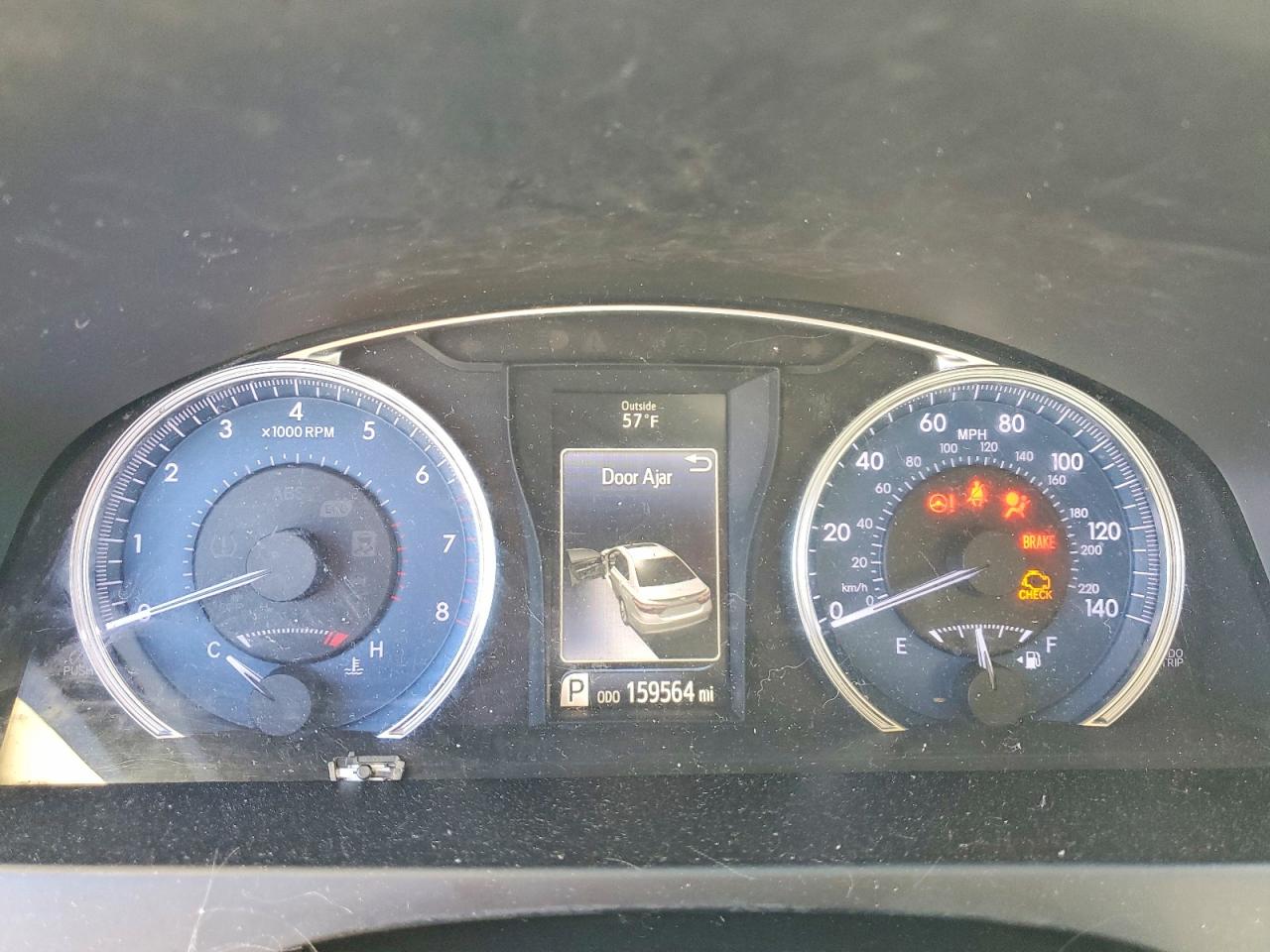 2017 TOYOTA CAMRY LE photo 9