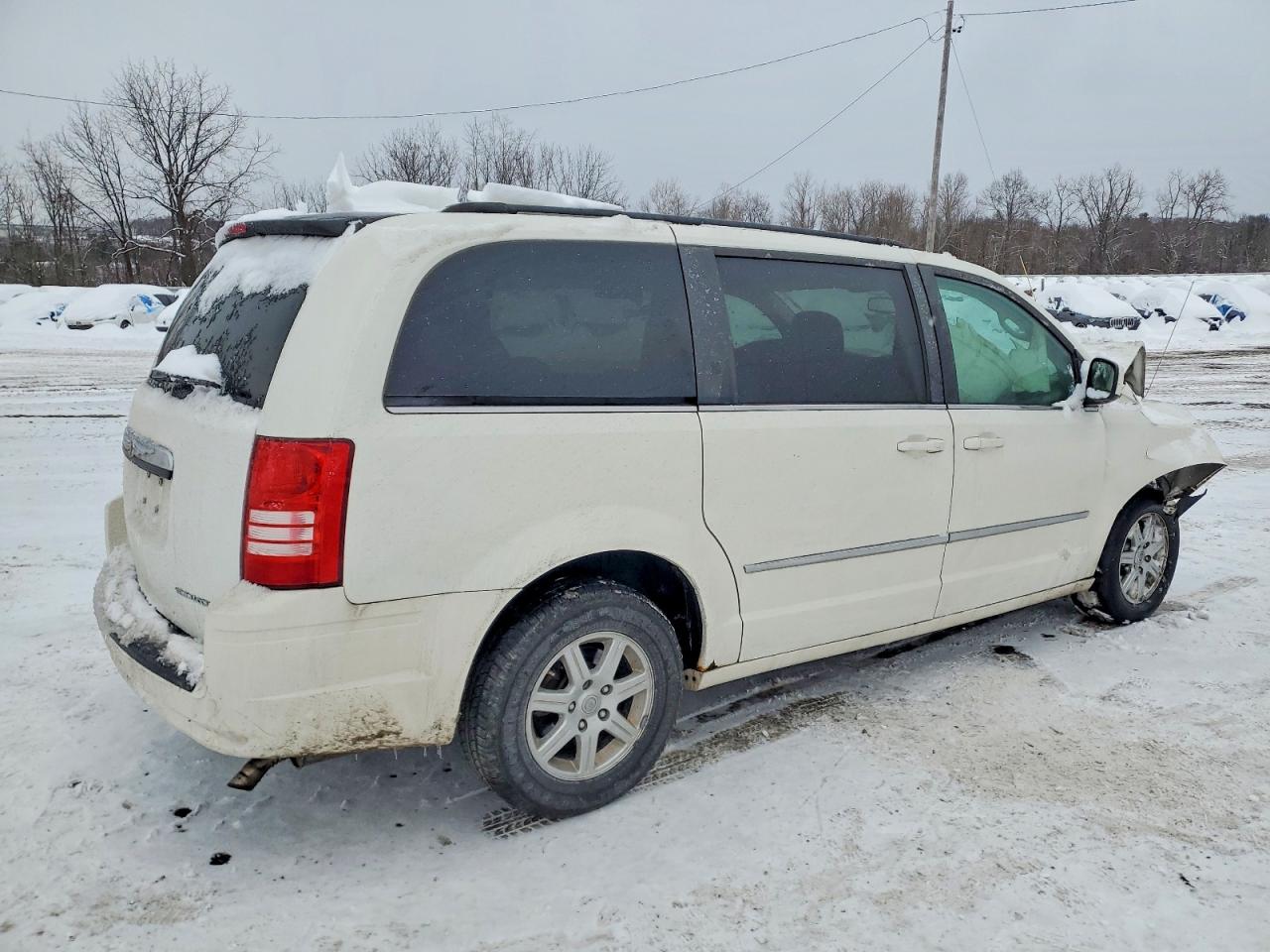 2010 CHRYSLER TOWN & COUNTRY TOURING PLUS photo 5