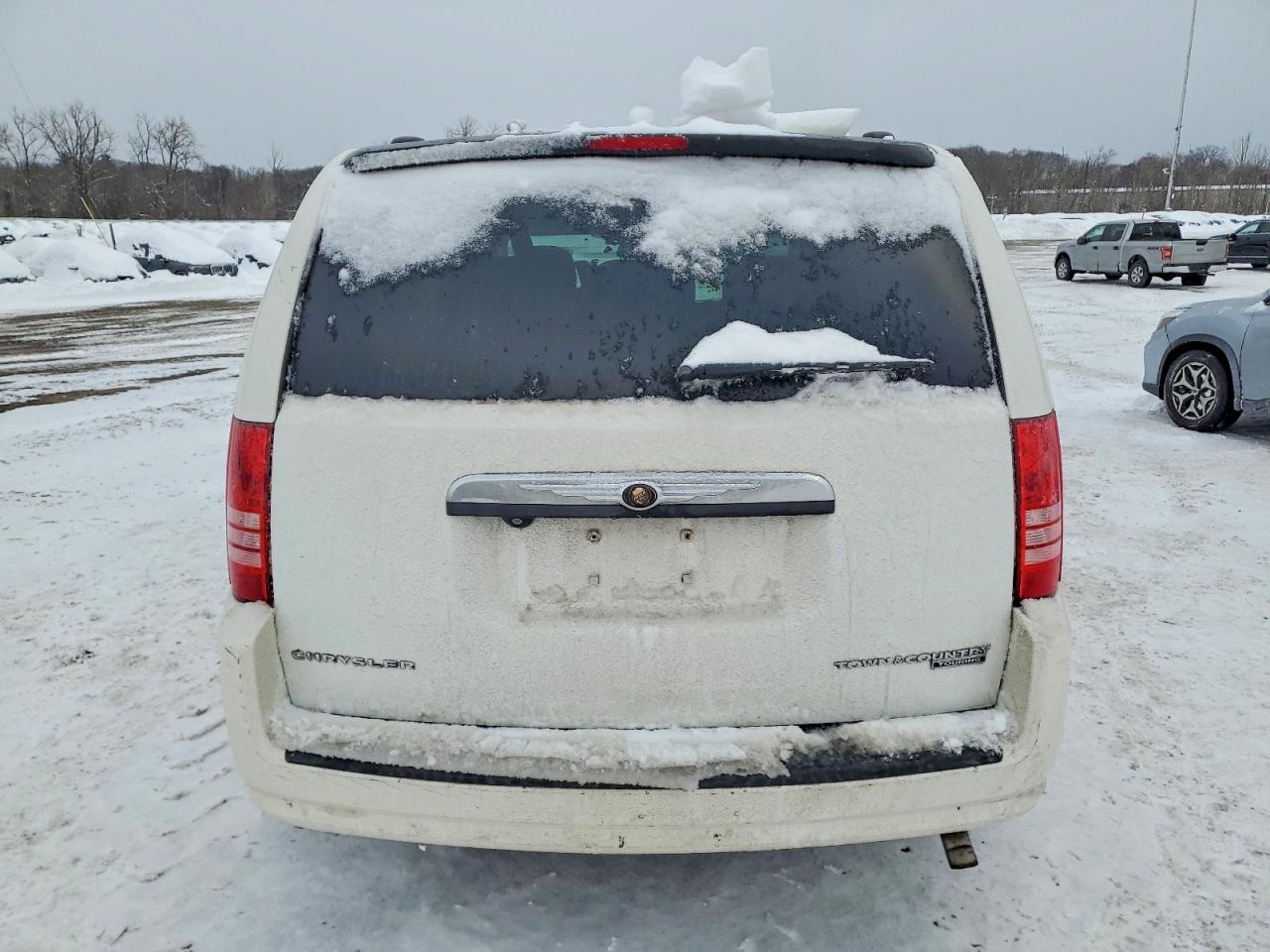 2010 CHRYSLER TOWN & COUNTRY TOURING PLUS photo 11