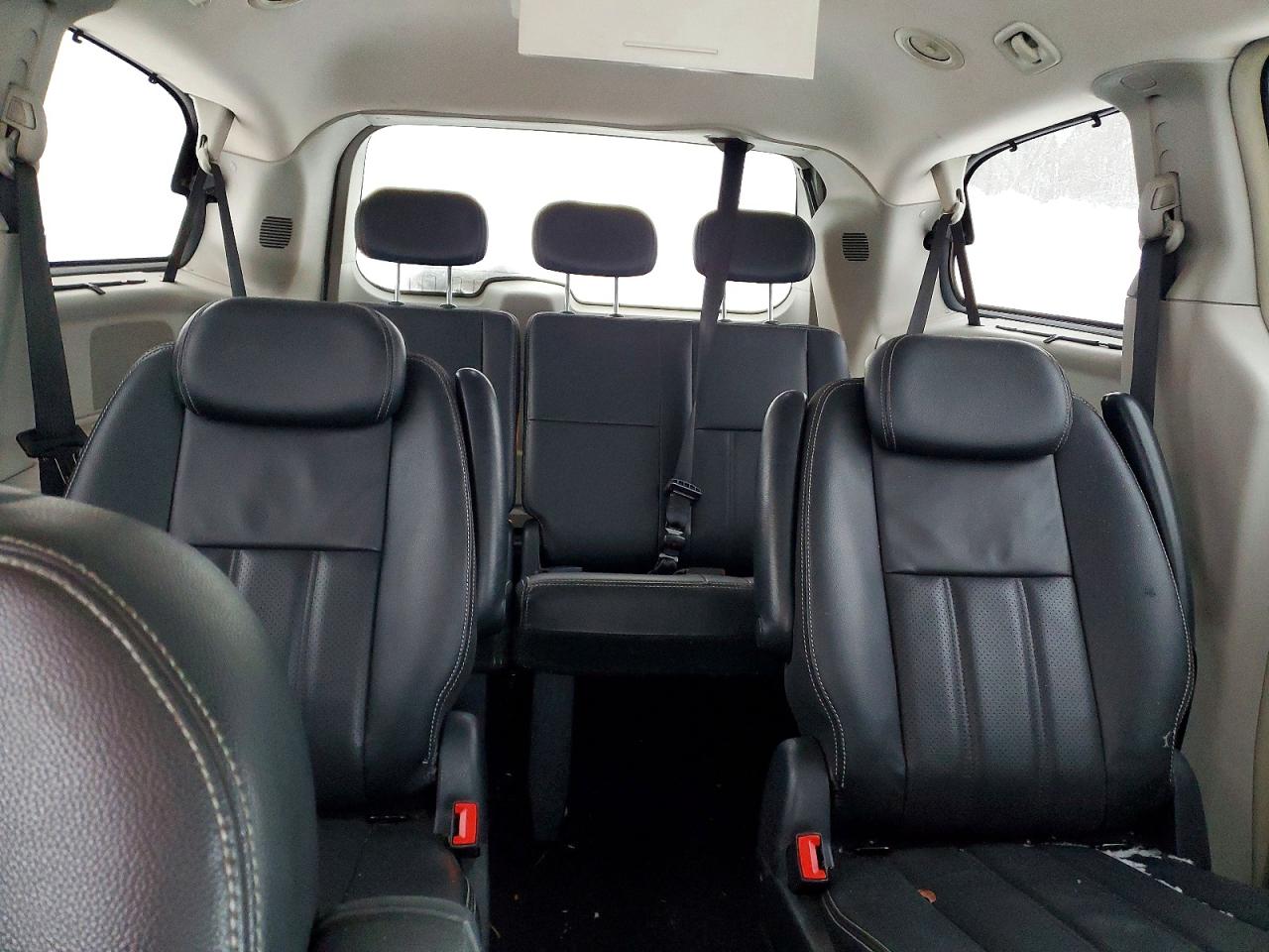 2010 CHRYSLER TOWN & COUNTRY TOURING PLUS photo 19