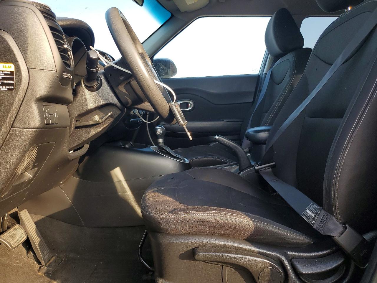 2016 KIA SOUL photo 13