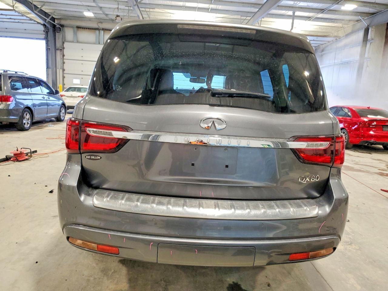 2018 INFINITI QX80 BASE photo 11
