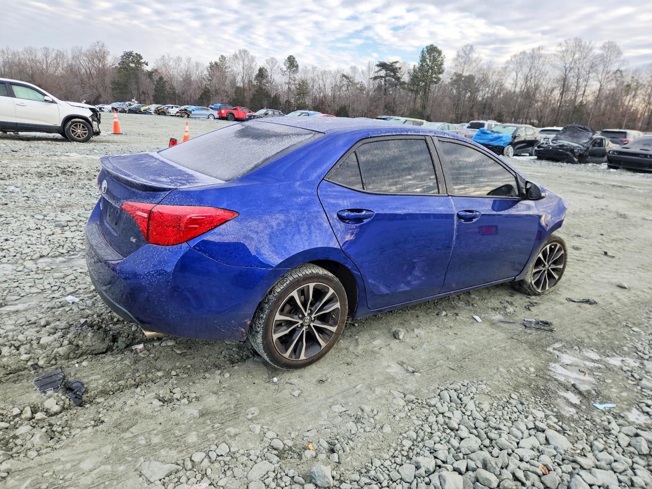 2017 TOYOTA COROLLA L photo 5