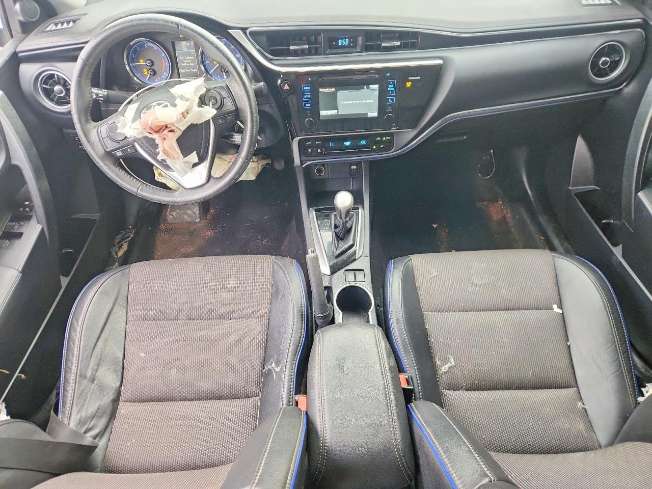 2017 TOYOTA COROLLA L photo 15
