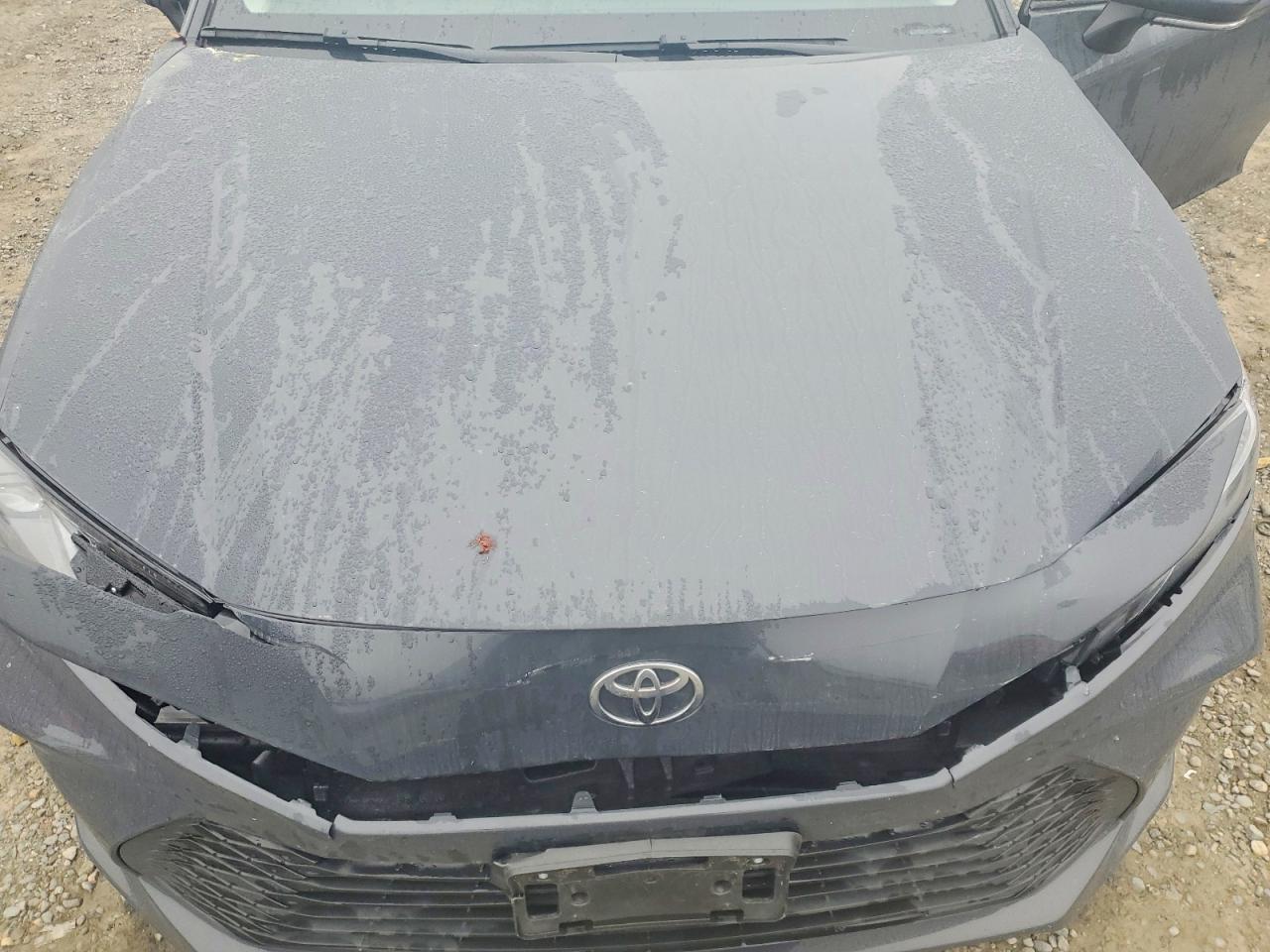 2025 TOYOTA CAMRY LE photo 11