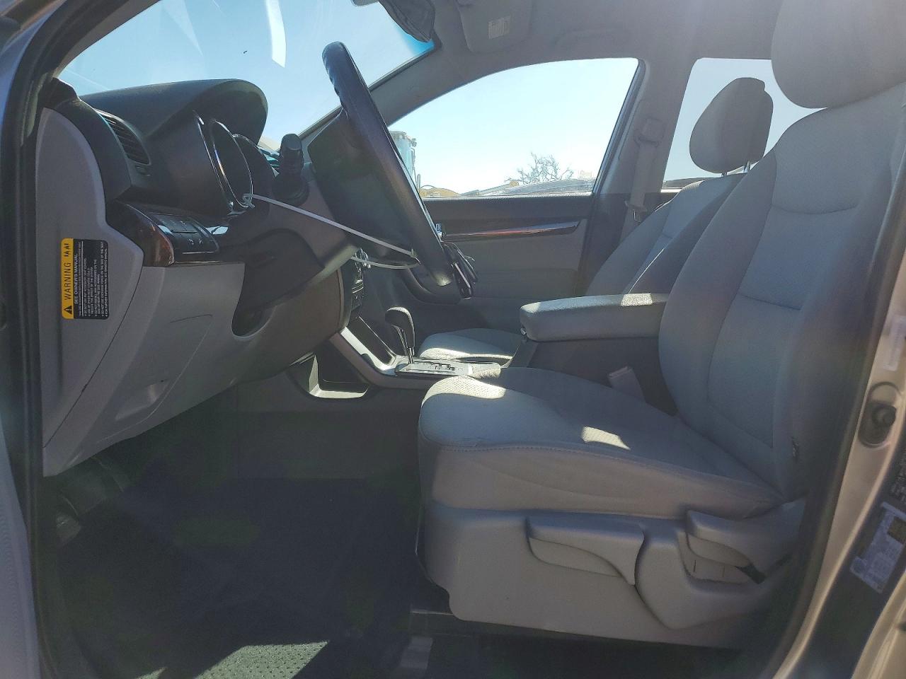 2012 KIA SORENTO BASE photo 7