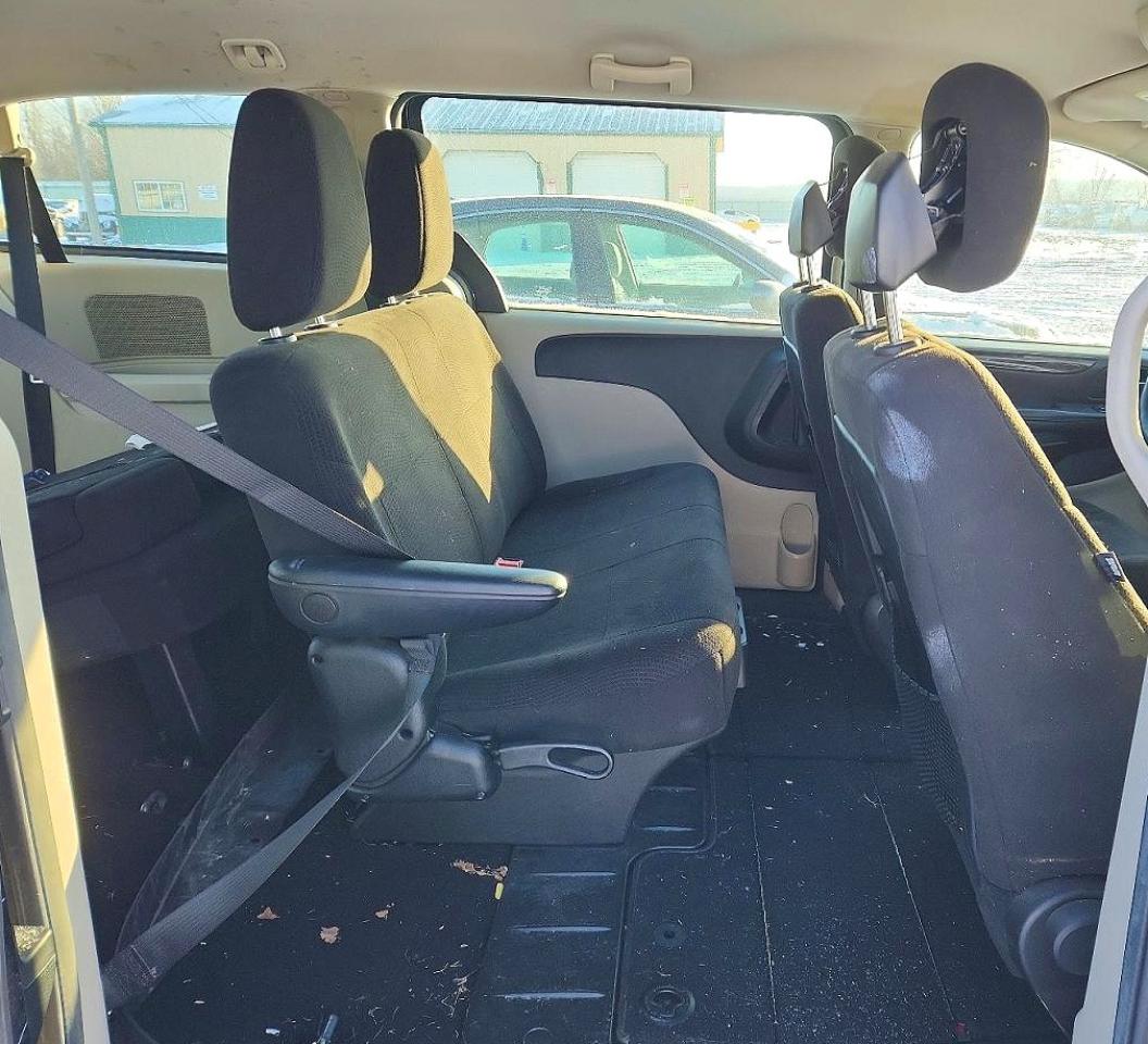 2013 DODGE GRAND CARAVAN SE photo 11