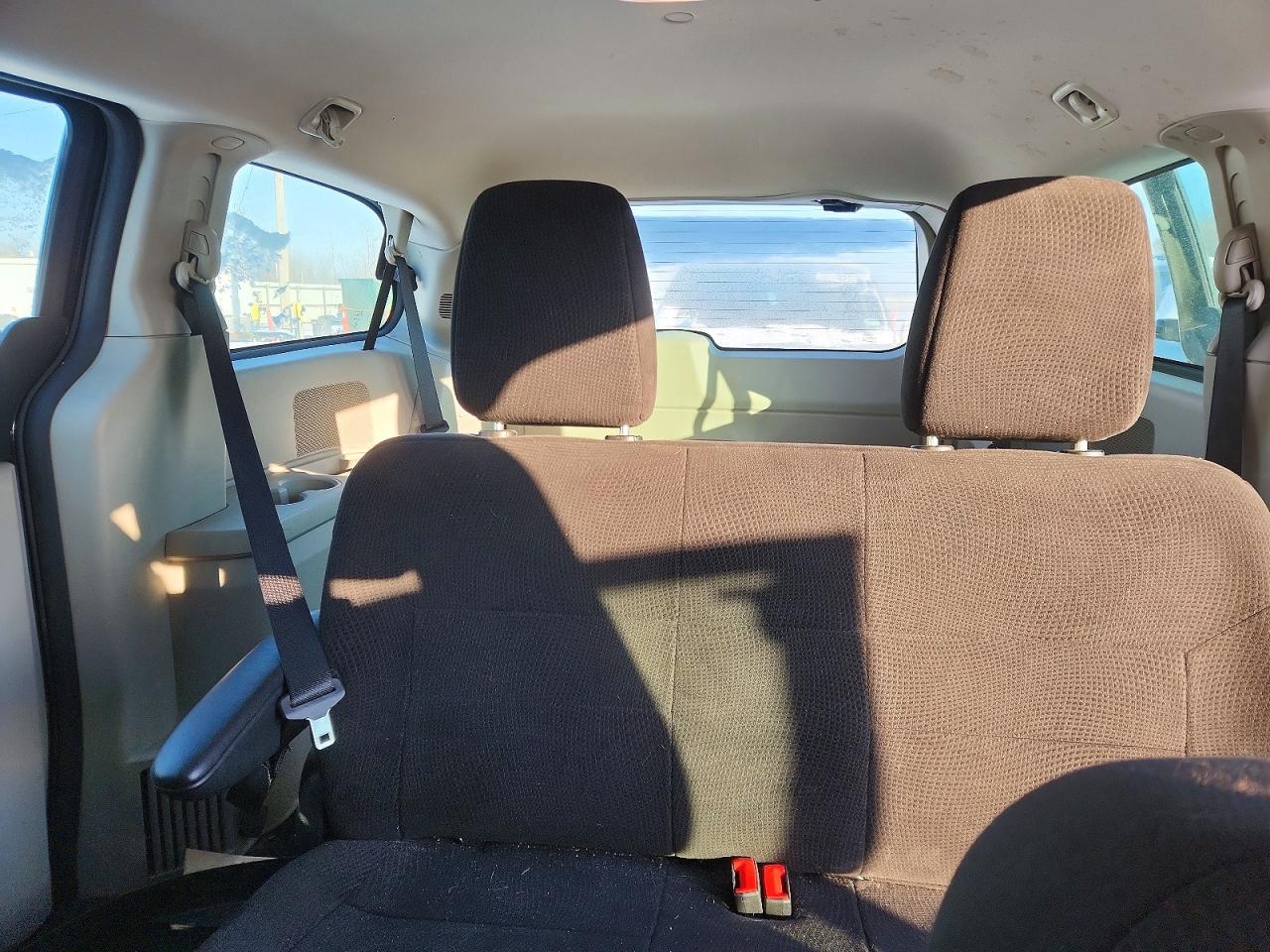 2013 DODGE GRAND CARAVAN SE photo 10