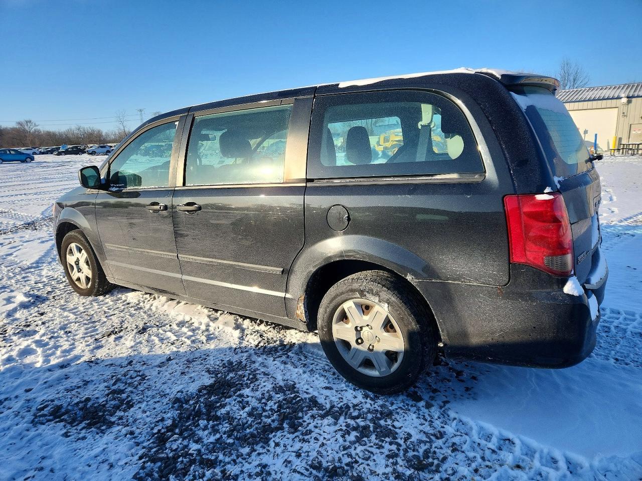 2013 DODGE GRAND CARAVAN SE photo 2