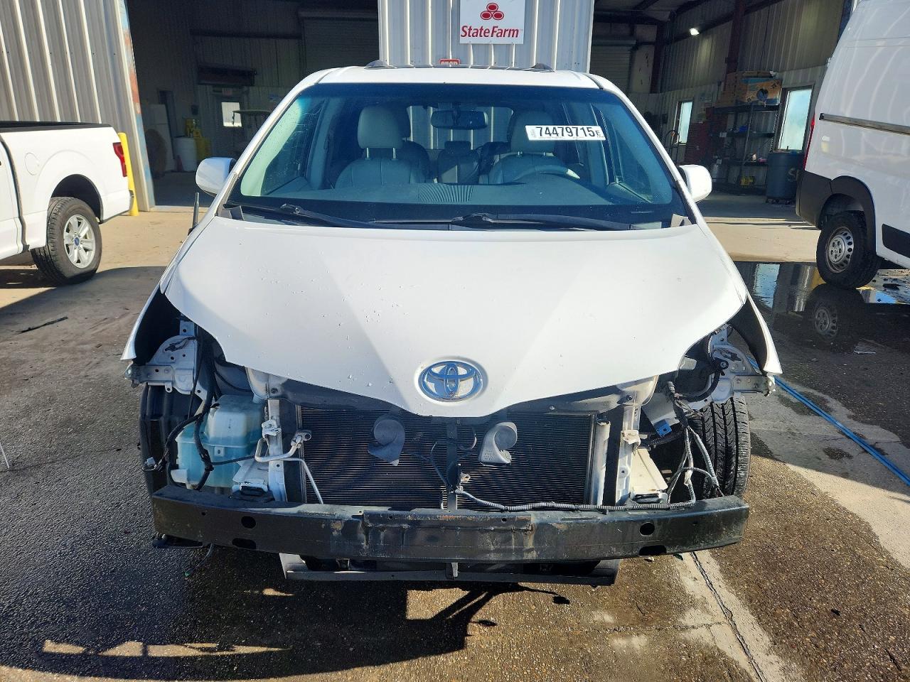 2014 TOYOTA SIENNA XLE 8-PASSENGER photo 5