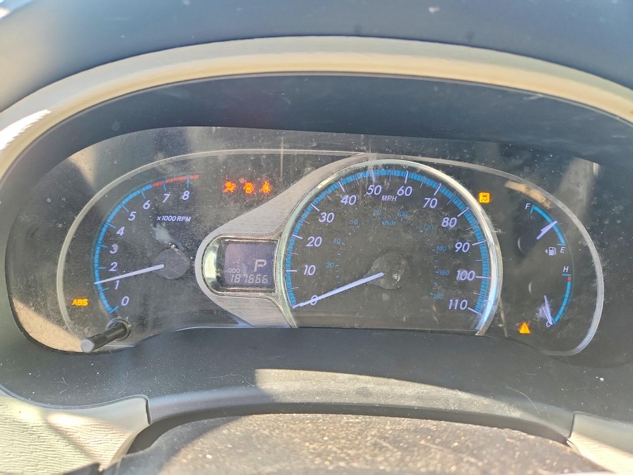 2014 TOYOTA SIENNA XLE 8-PASSENGER photo 9