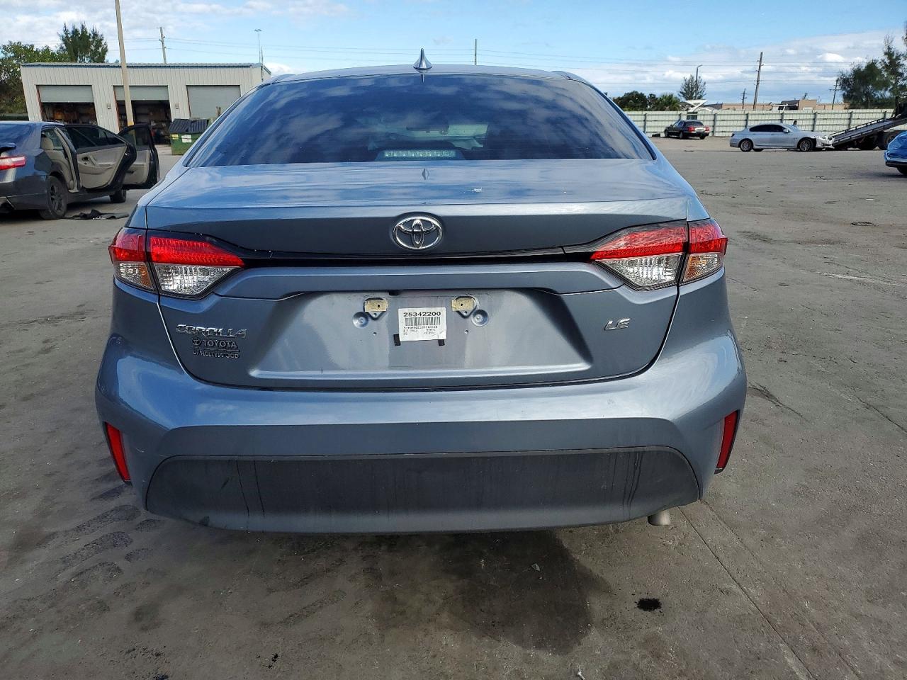 2025 TOYOTA COROLLA photo 11
