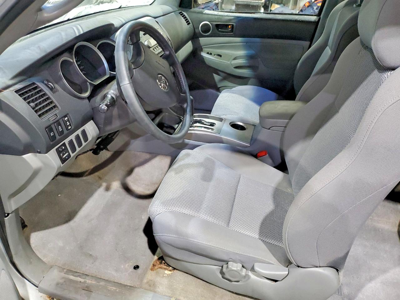 2006 TOYOTA TACOMA V6 photo 13