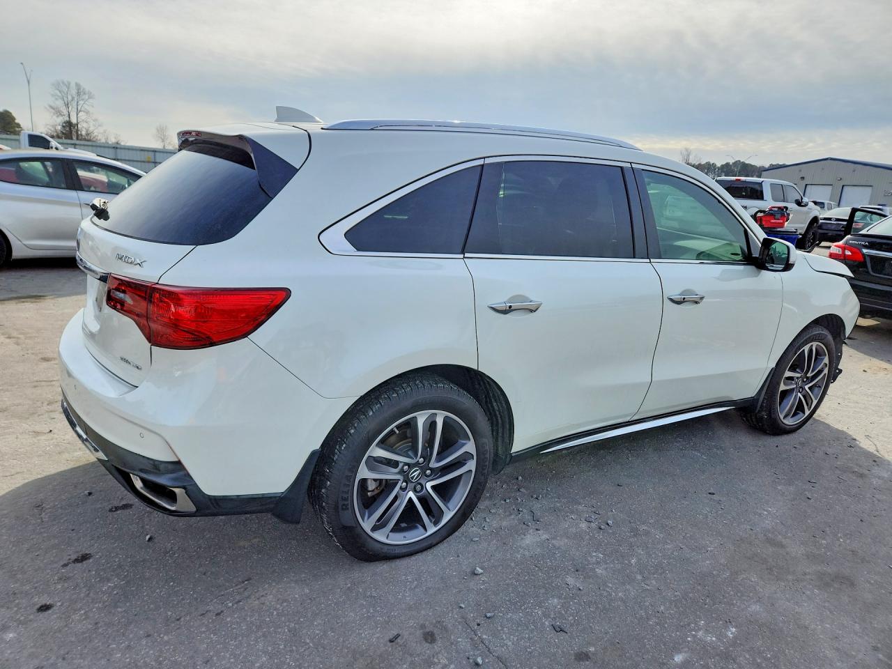 2017 ACURA MDX ADVANCE photo 3