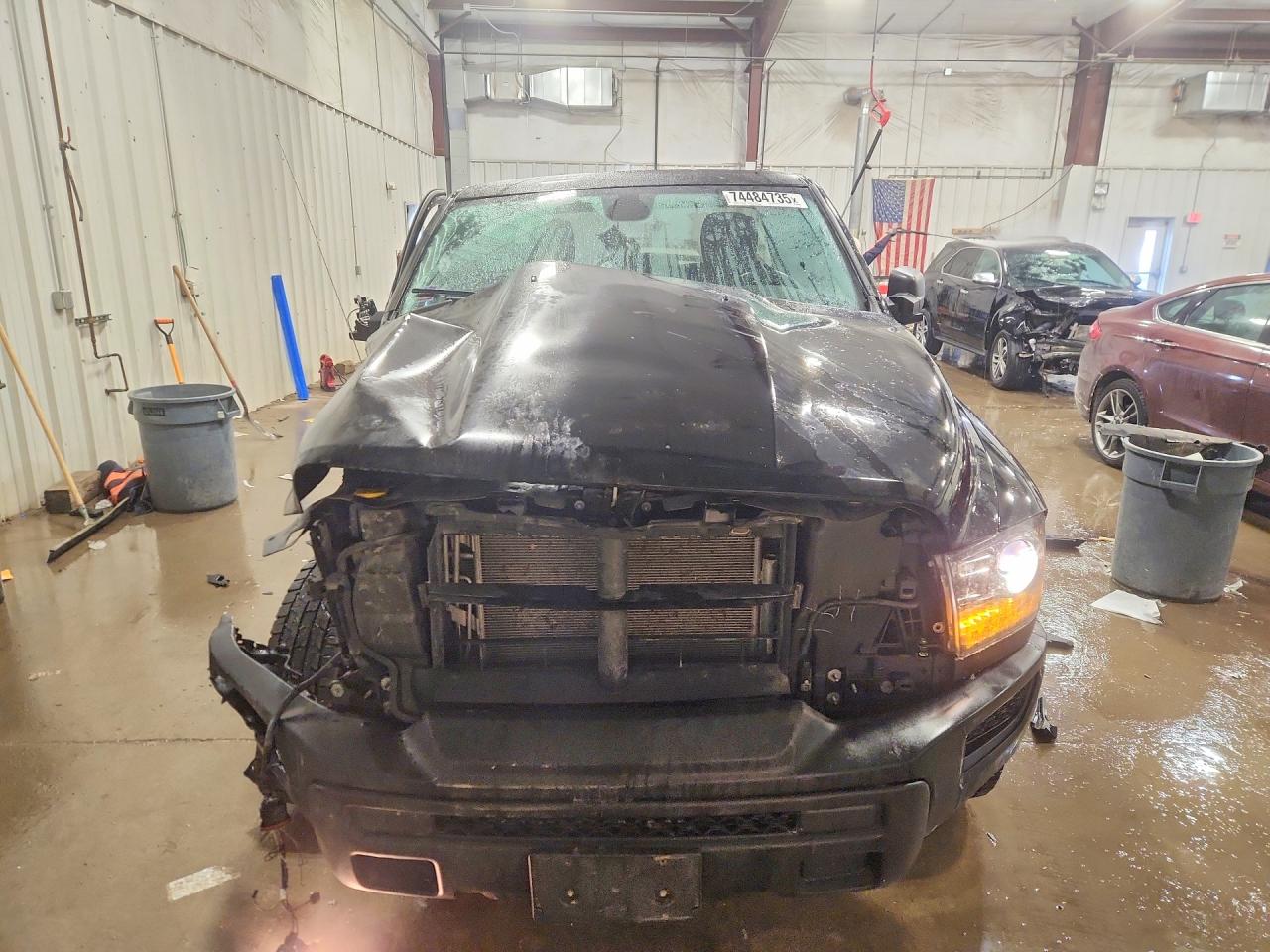 2023 RAM 1500 CLASSIC SLT photo 13