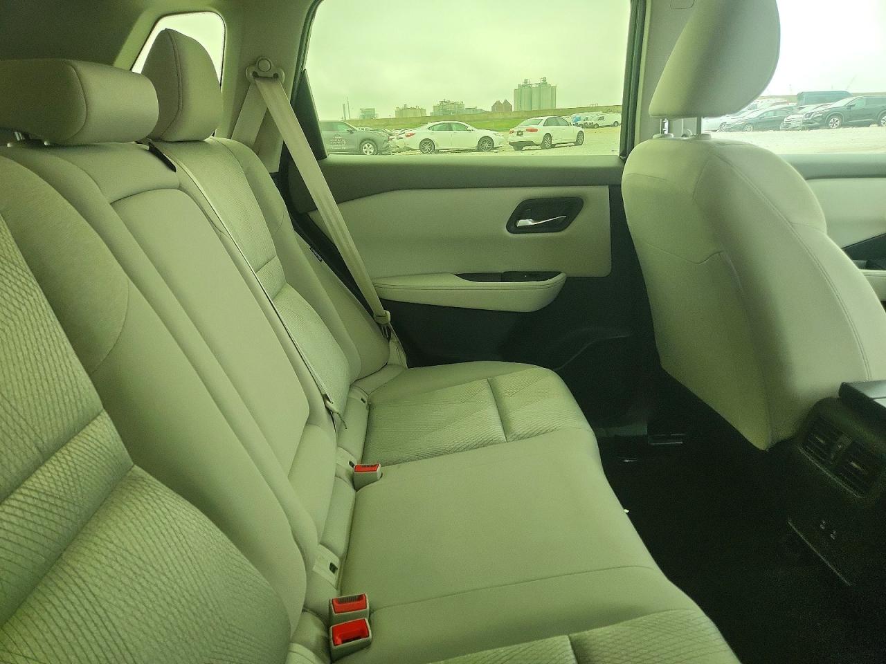 2024 NISSAN ROGUE SV photo 31