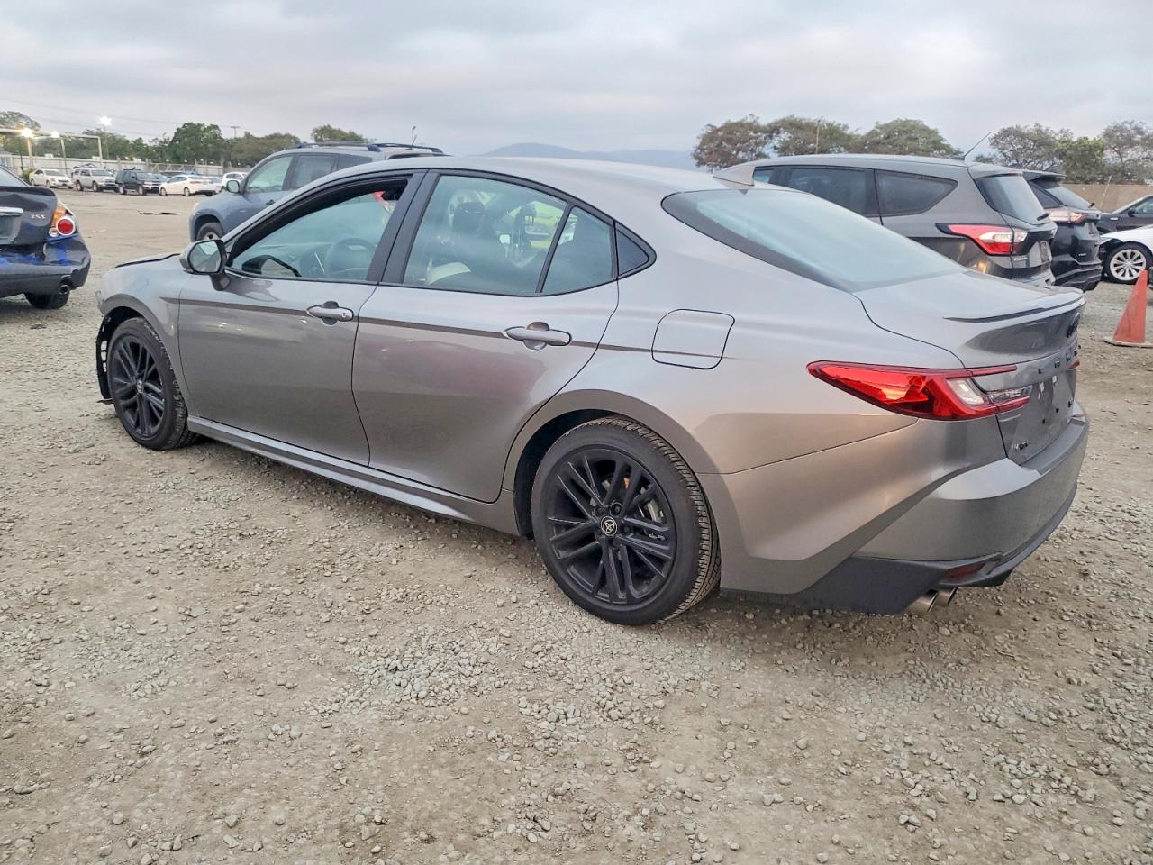 2025 TOYOTA CAMRY SE photo 2