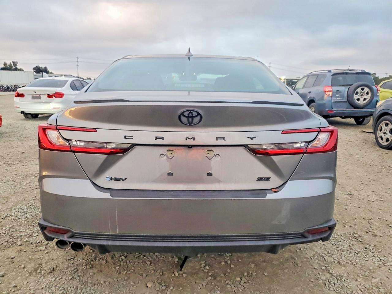2025 TOYOTA CAMRY SE photo 6
