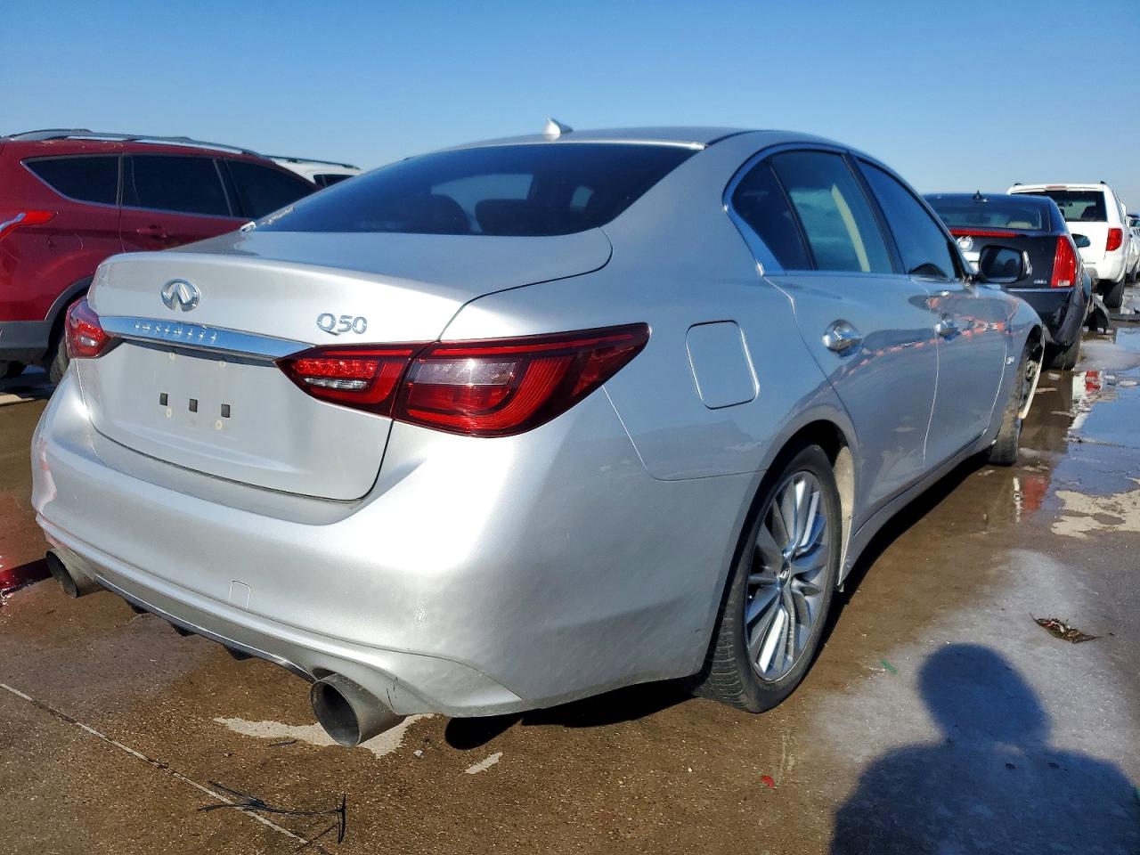 2018 INFINITI Q50 LUXE photo 7