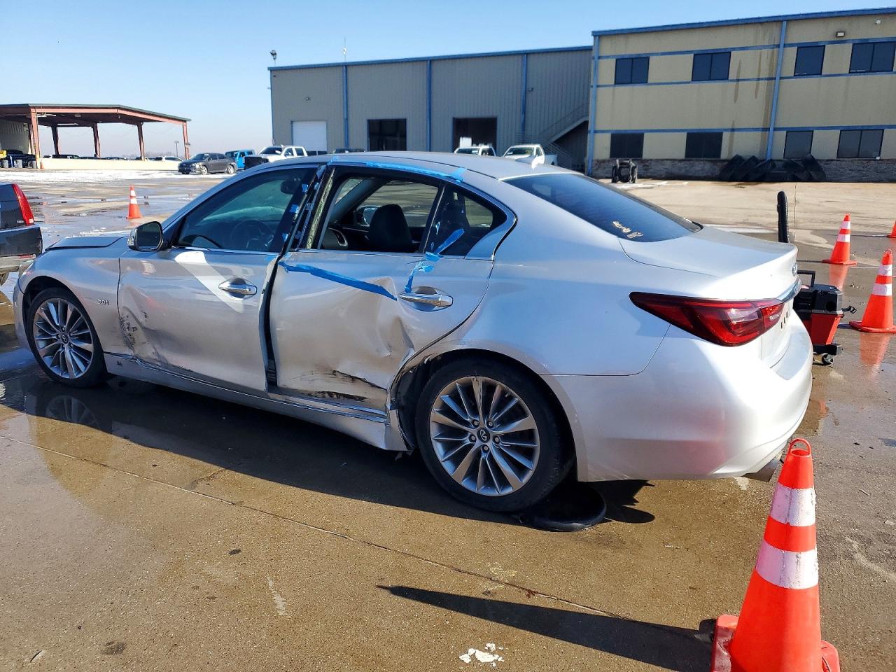 2018 INFINITI Q50 LUXE photo 4