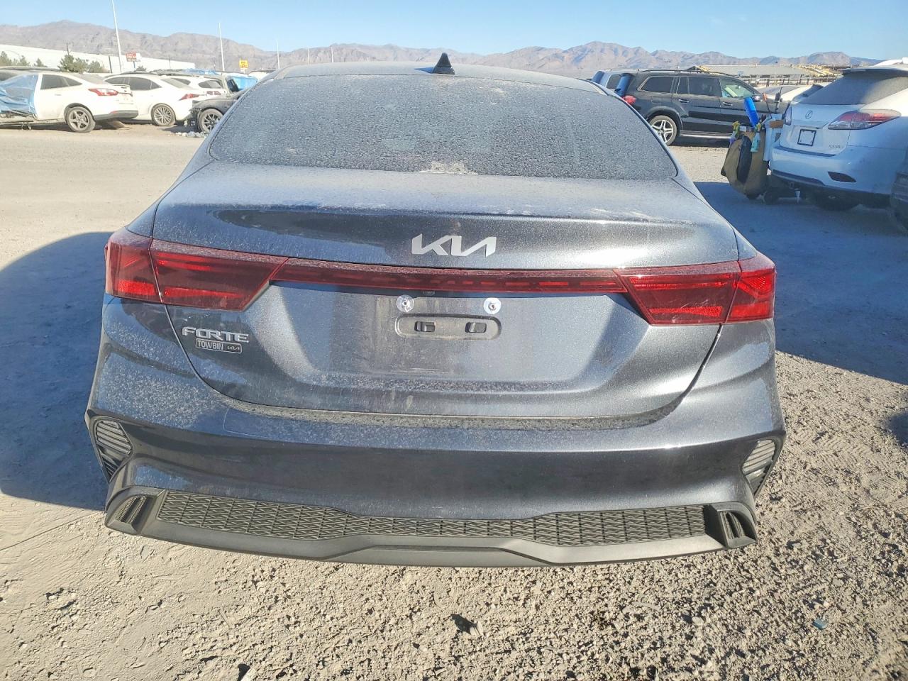 2023 KIA FORTE LX photo 6