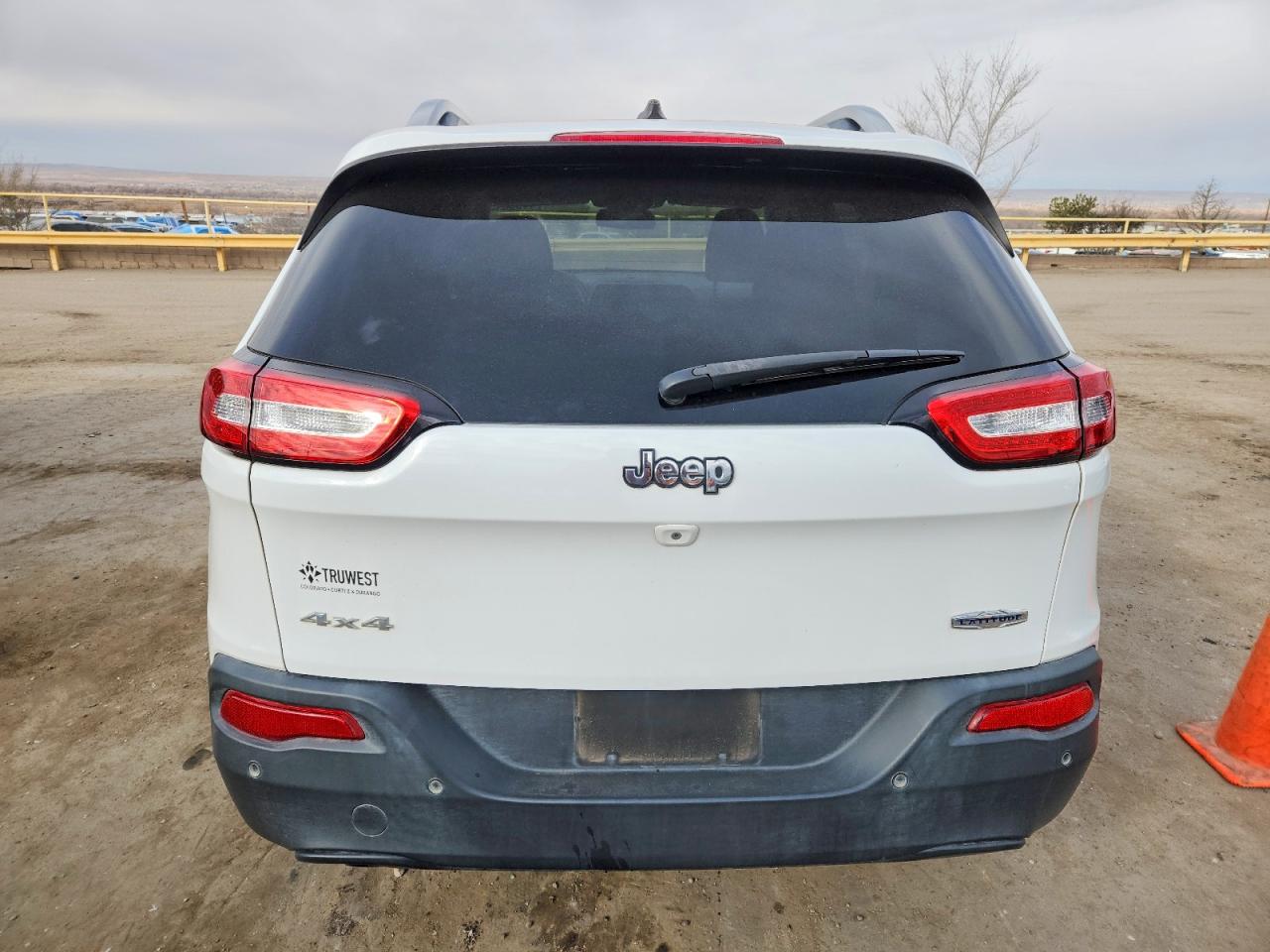 2018 JEEP CHEROKEE LATITUDE photo 6