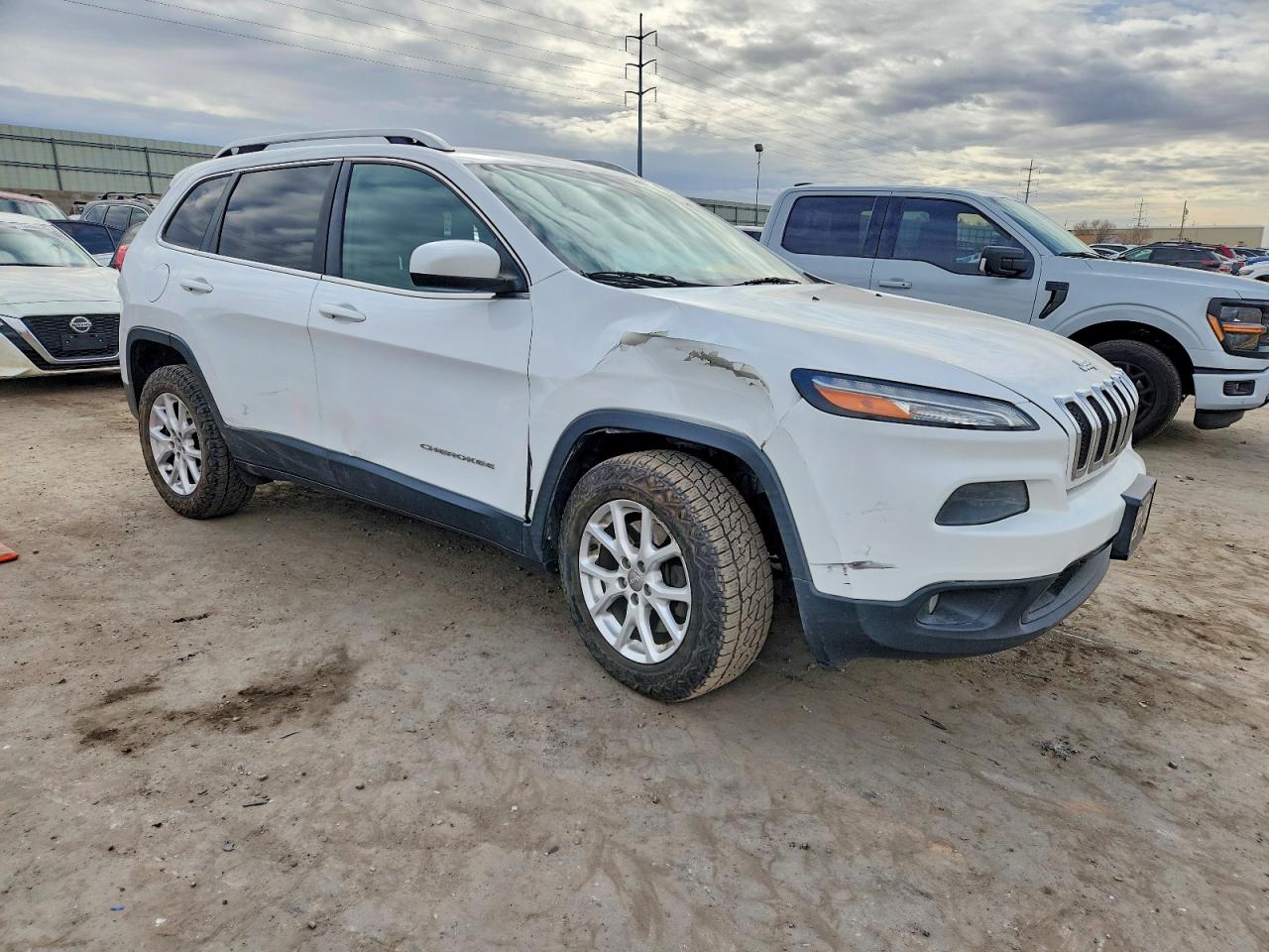 2018 JEEP CHEROKEE LATITUDE photo 4
