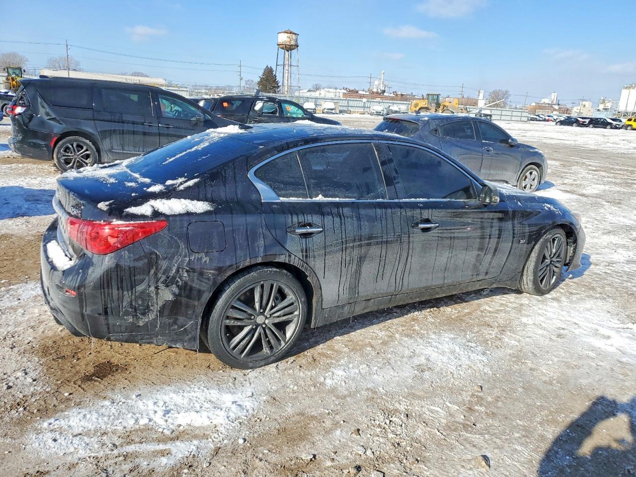 2015 INFINITI Q50 photo 7