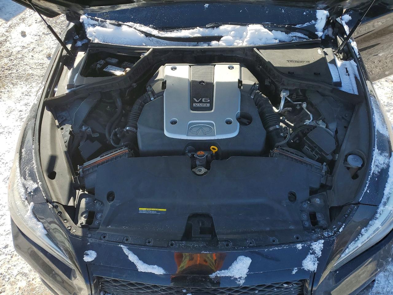 2015 INFINITI Q50 photo 31