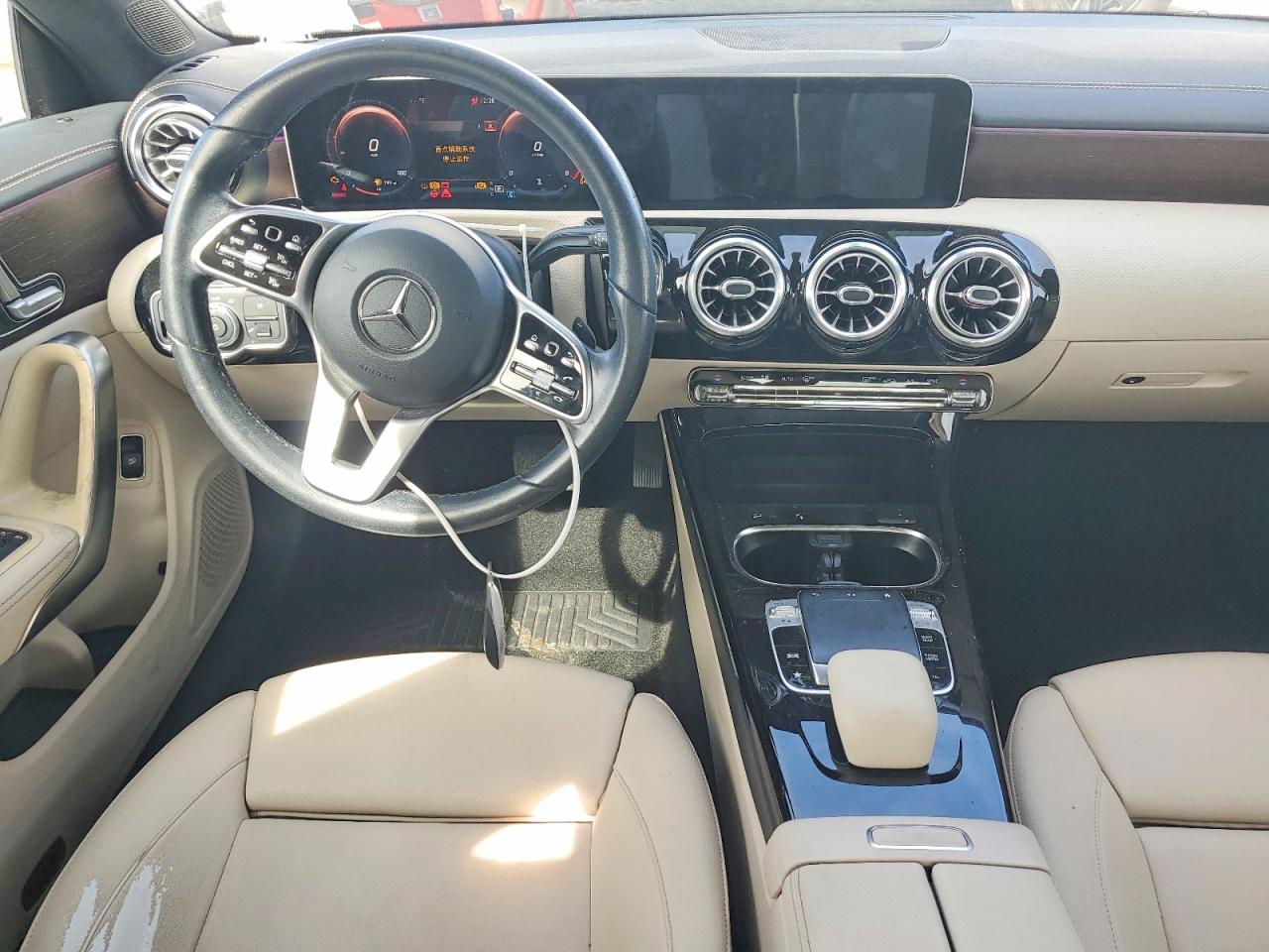 2020 MERCEDES-BENZ CLA 250 photo 8