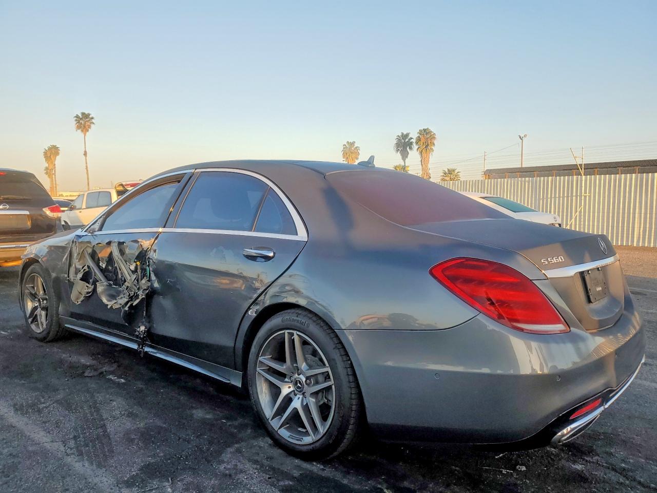 2018 MERCEDES-BENZ S 560 photo 2