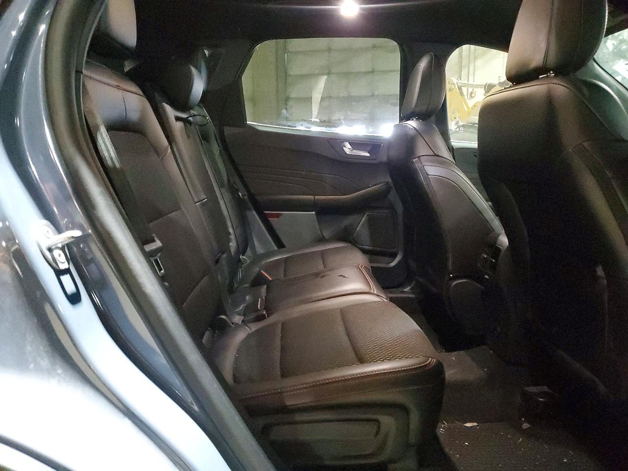 2025 FORD ESCAPE ST LINE photo 31