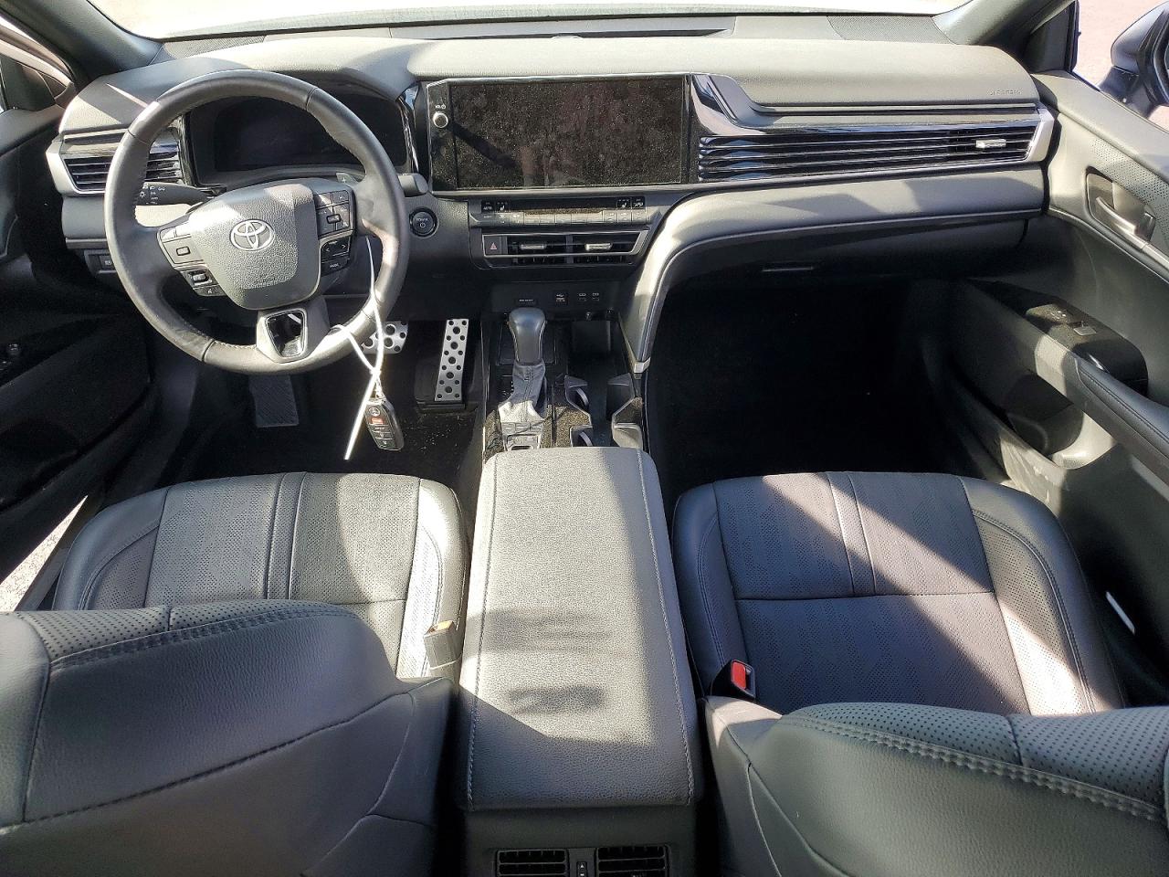 2025 TOYOTA CAMRY XSE photo 15