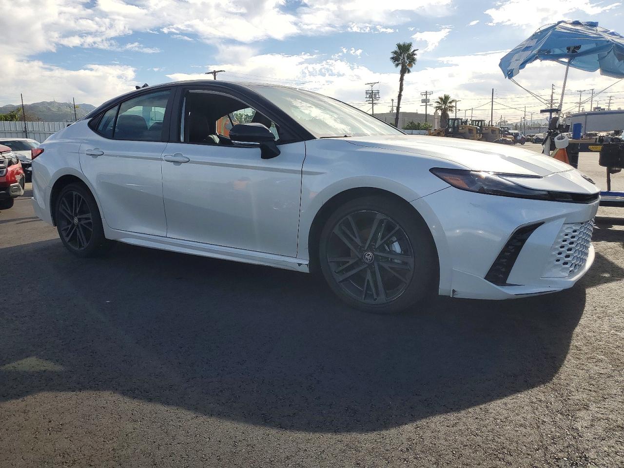 2025 TOYOTA CAMRY XSE photo 7