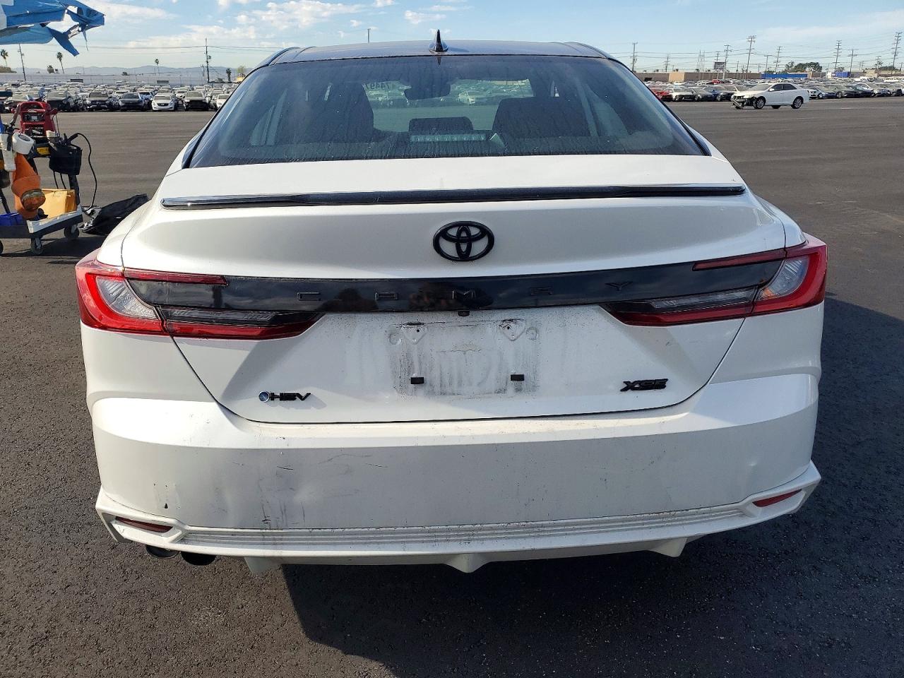 2025 TOYOTA CAMRY XSE photo 11