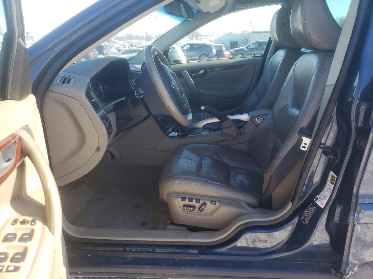 2007 VOLVO XC70 photo 7