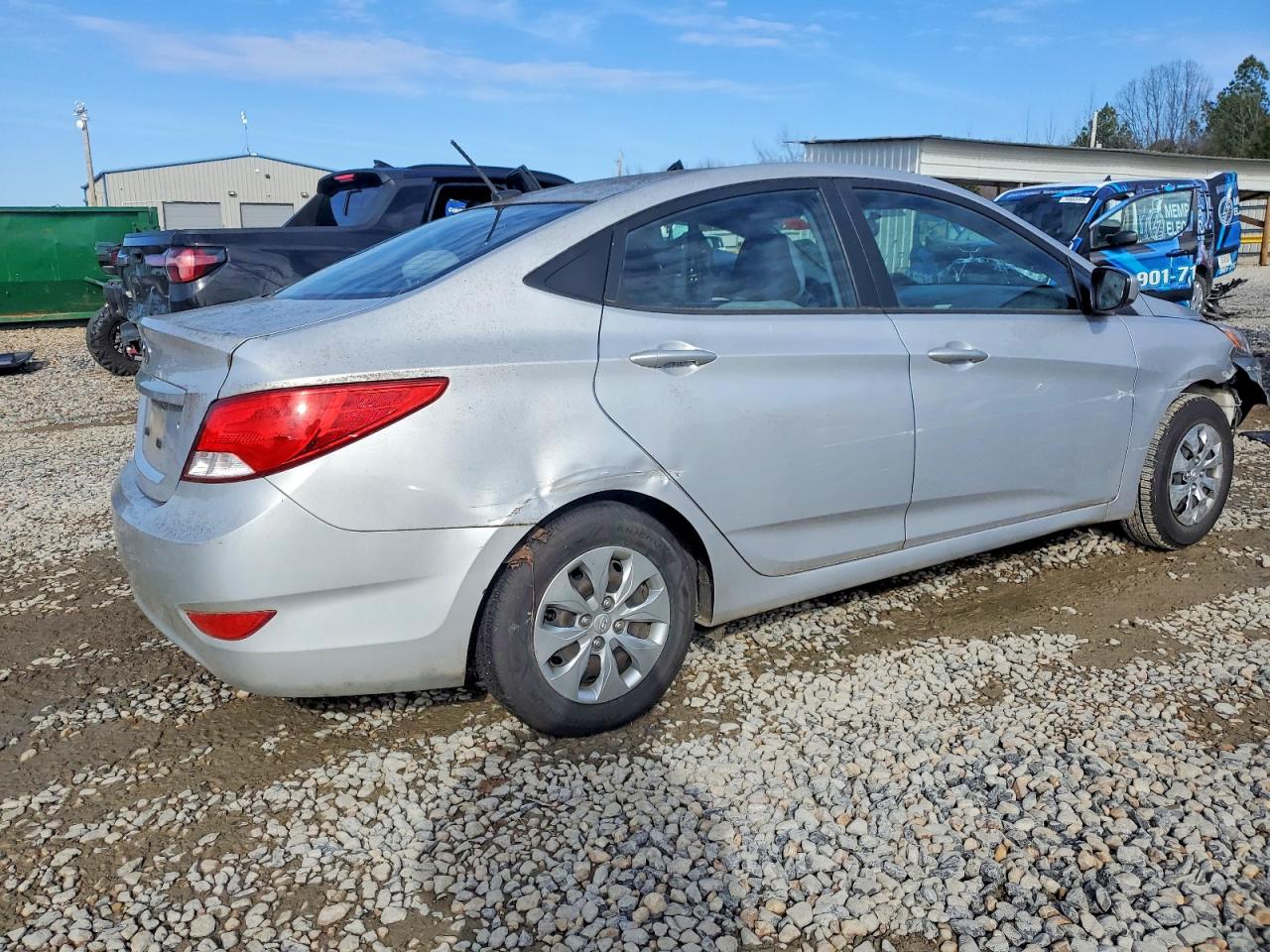 2017 HYUNDAI ACCENT photo 7
