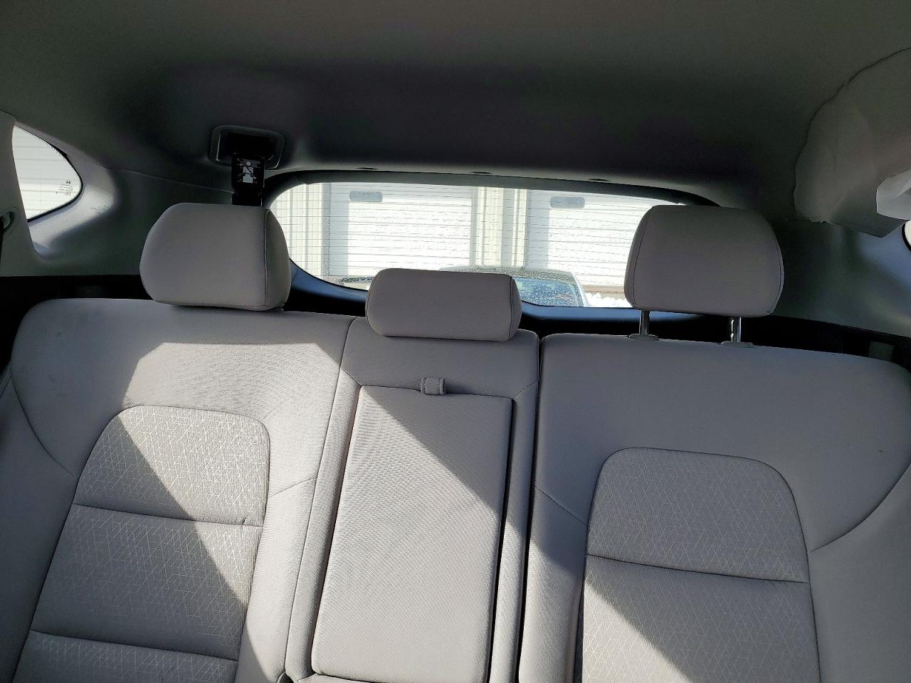 2018 HYUNDAI TUCSON SE photo 10